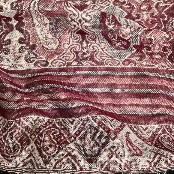 Fringed Scarf - Picture 4 of 5